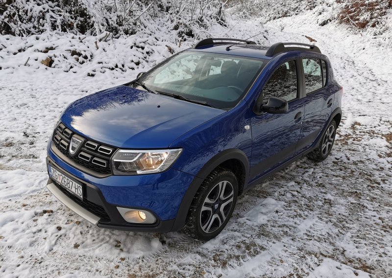 [FOTO/VIDEO] Vozili smo Daciju Sandero Proud 1.0 TCe 100 ECO-G; zanimljiv crossover s tvorničkim 'bi-fuel' motorom i izvrsnom cijenom