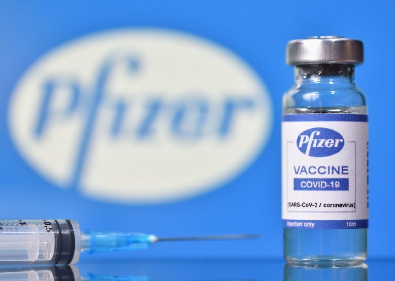 Pfizer očekuje 26 milijardi dolara prihoda od cjepiva protiv covida-19