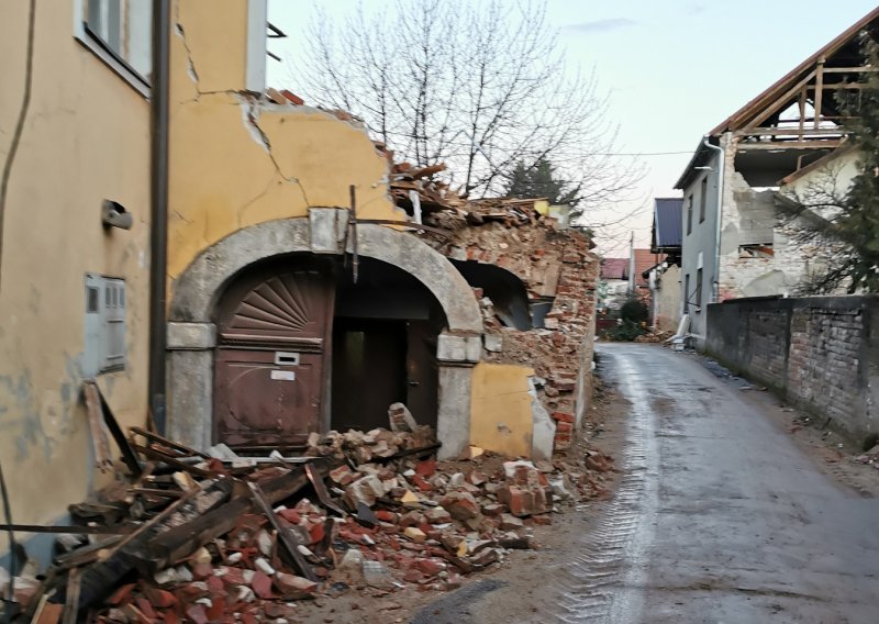 [FOTO] Obišli smo Banovinu tjedan dana nakon razornog potresa, prizori su i dalje zastrašujući