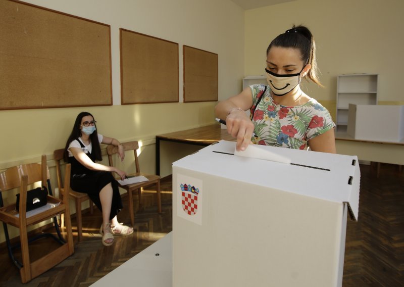 Tužiteljstvo u Mostaru formiralo osam predmeta o izbornim prijevarama i odbacuje optužbe da se to čini na štetu Bošnjaka