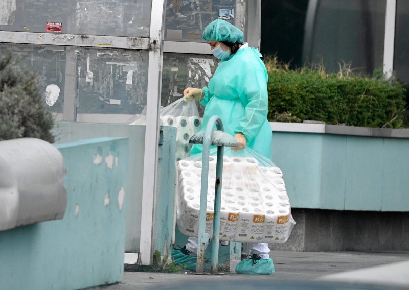 Covid-bolnica u Dubravi gomila infektivni otpad, na vrata im stigla i inspekcija, jedna tvrtka ponudila rješenje