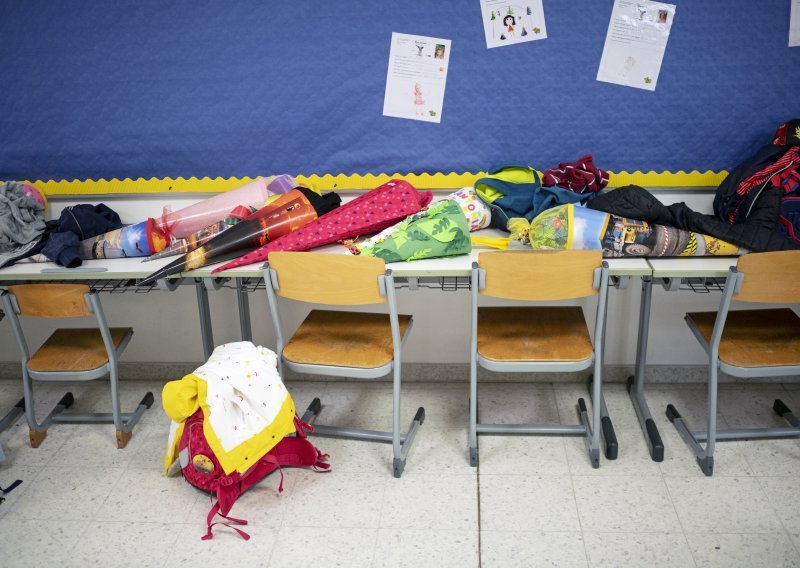 Austrija u škole šalje 5 millijuna testova na koronavirus
