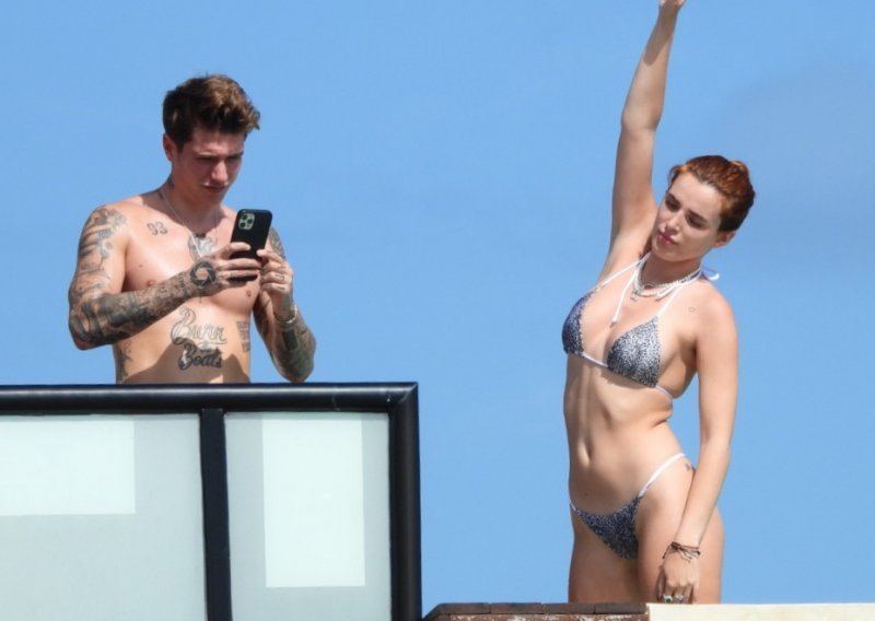 [FOTOPRIČA] Zima nije ista za sve; Bella Thorne uživa u Meksiku kao da sutra ne postoji