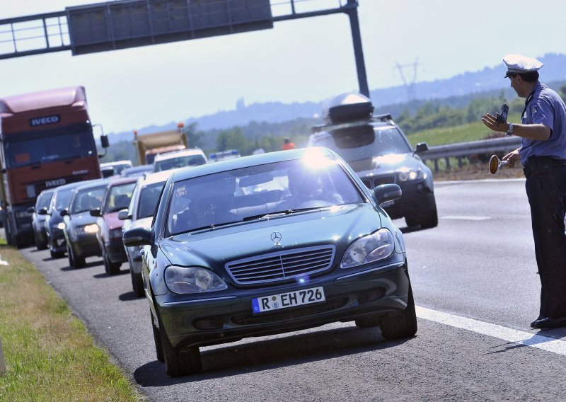 Vozači, oprez: prometna nezgoda kod Male Kapele