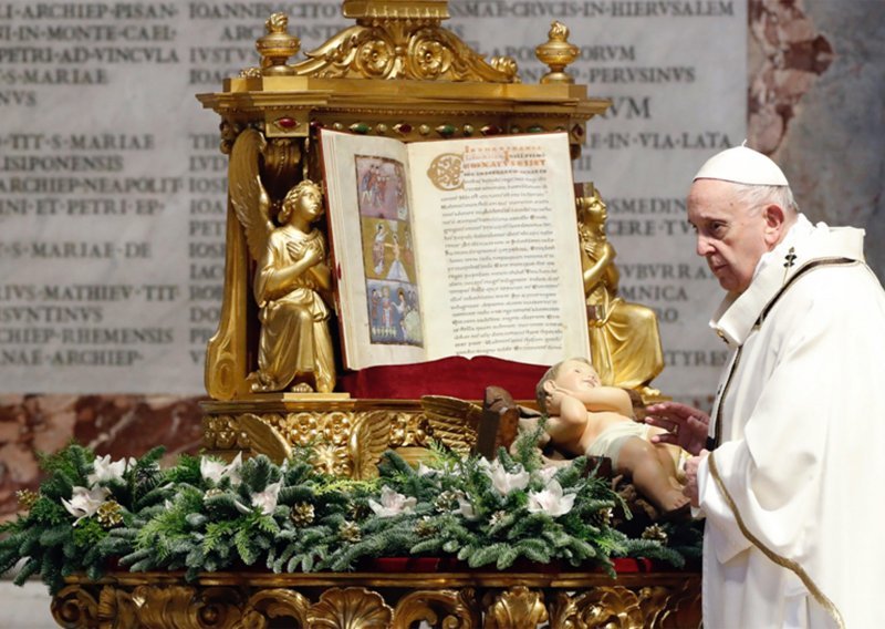 Papa Franjo o napadu na Kapitol: Nasilje je uvijek destruktivno. Nasiljem se ne postiže ništa, a toliko toga se može izgubiti