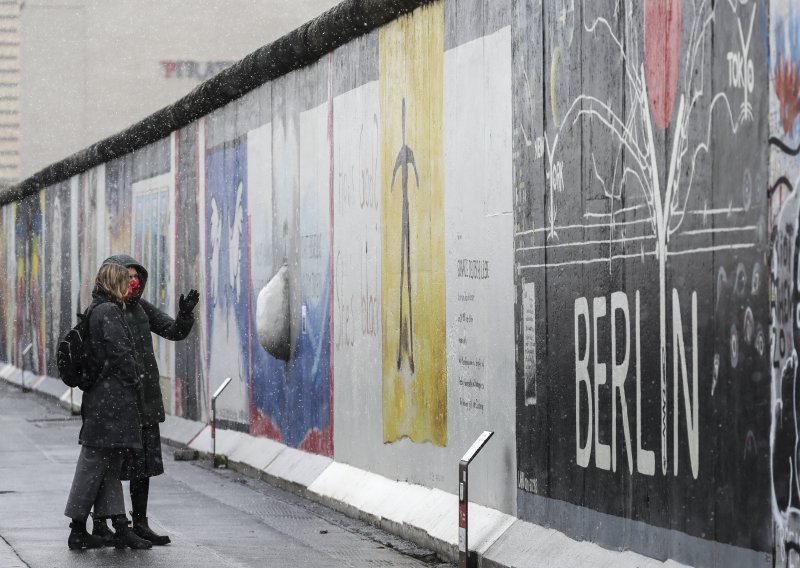 Od srijede u Berlinu obvezne maske FFP2, jer 'kirurške maske više nisu dovoljne'