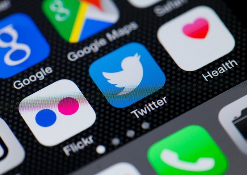 Twitter suspendirao već 70.000 profila s kojih se dijelio QAnon sadržaj