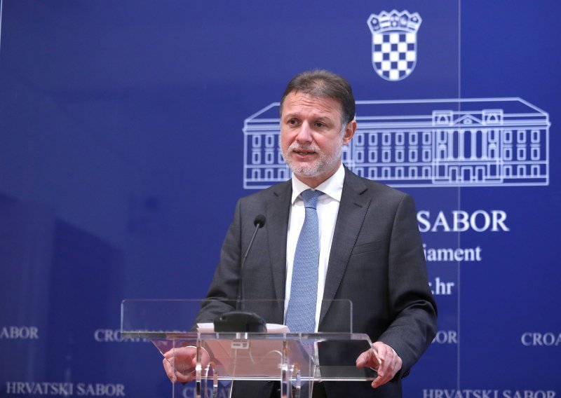 Jandroković: Grbinova izjava je dno dna, tražim da mi se ispriča