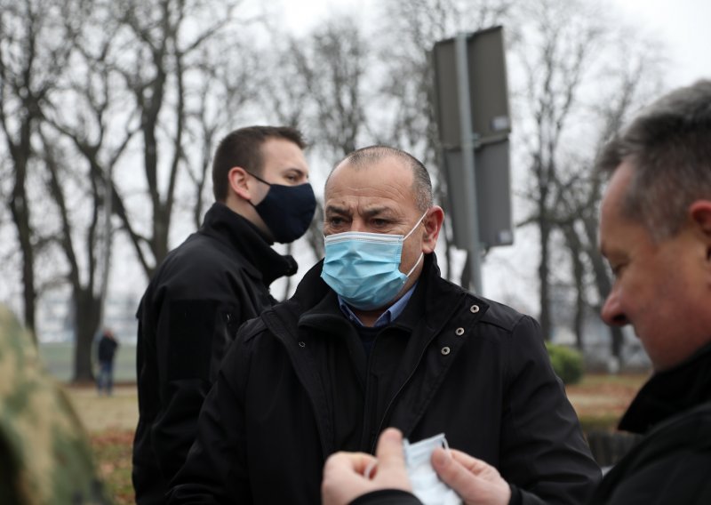 Medved: Tisuću zahtjeva za privremenim smještajem, podrhtavanja tla stalno nas vraćaju na početak