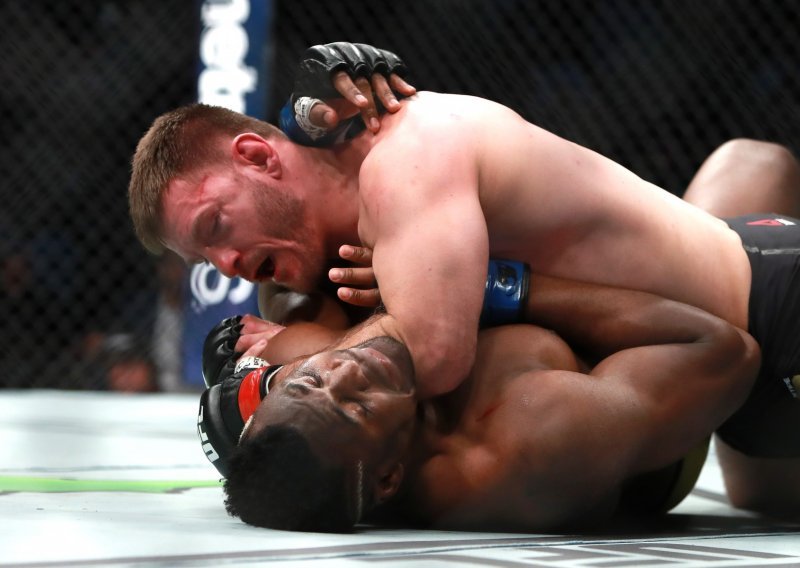 Prvi čovjek UFC-a Dana White potvrdio kojeg datuma u oktogon ulaze teškaški prvak Stipe Miočić i njegov brutalni izazivač
