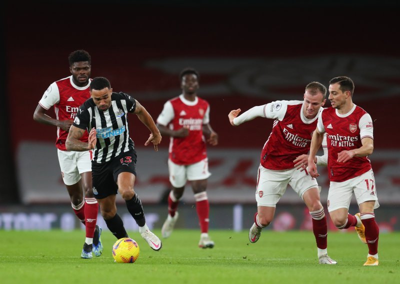 Arsenal u drugom poluvremenu napunio Newcastle i nastavio pozitivan niz u engleskom prvenstvu