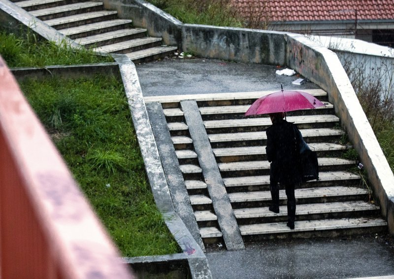 Magla, kiša i jugo. Ako ide na put ne krećite bez zimske opreme