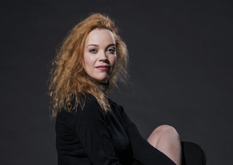 Ispovijest srpske glumice Milene Radulović pokrenula je lavinu, potresnom pričom istupila je naša glumica Dora Lipovčan: 'Silovana sam i šutjela sam 15 godina'