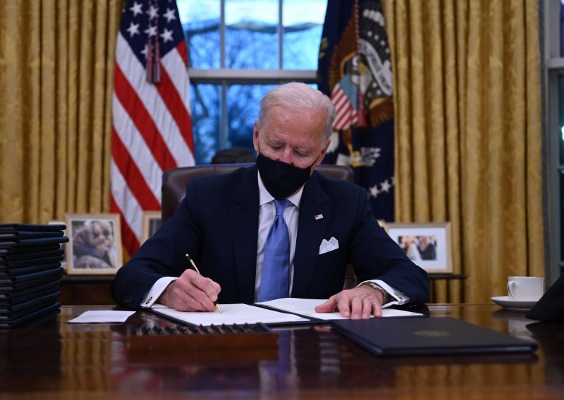 Biden predstavlja plan borbe protiv korona krize