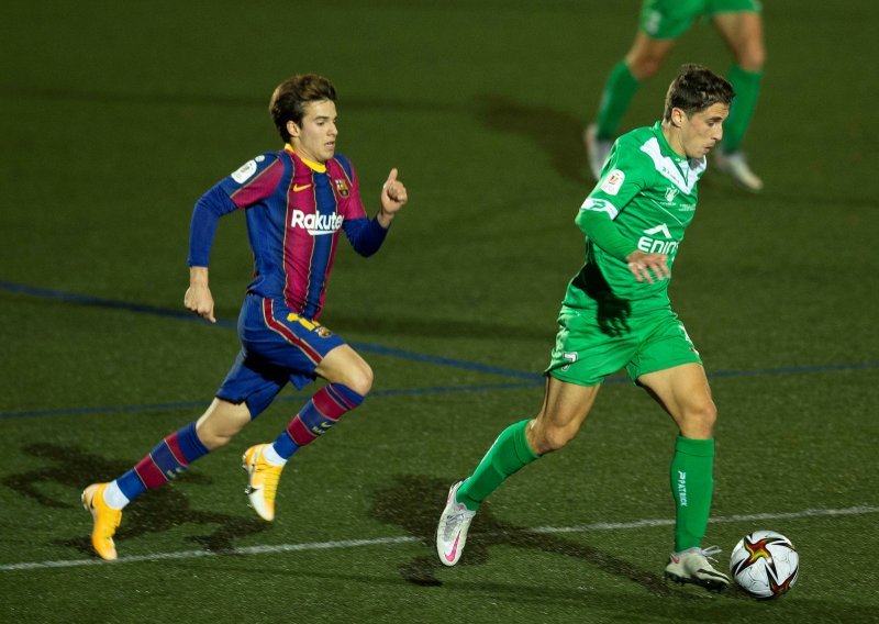 Barcelona promašila dva penala pa u produžecima jedva pobijedila trećeligaša u Kupu; Atletico preokrenuo Eibar u La Ligi