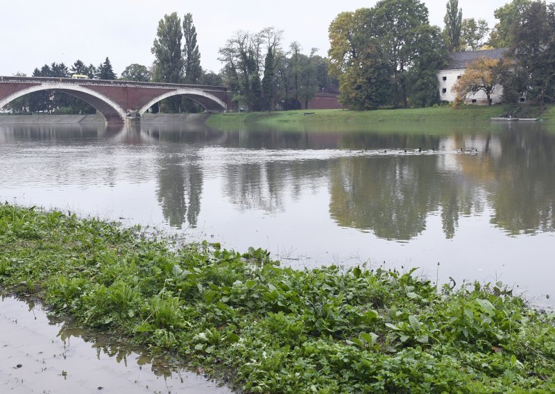 Slovenci najavljuju: Kiša i snijeg koji se topi naglo će podići vodostaje, poplave na Kupi moguće već poslijepodne!