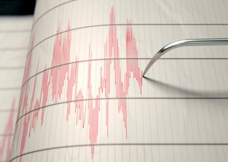 Podrhtavanje i u Dalmaciji: Kraj Zadra večeras treslo 3 po Richteru