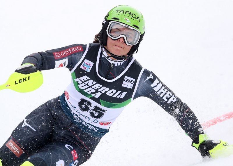 Nova hrvatska senzacija na pobjedničkom postolju; tinejdžerka Zrinka Ljutić potukla konkurenciju u slalomu