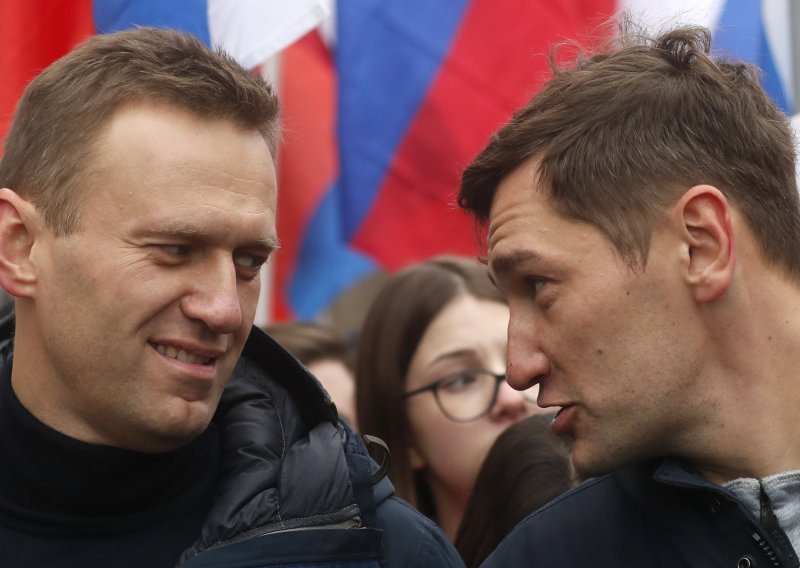 Navaljnijev brat i nekoliko pristaša stavljeni u kućni pritvor
