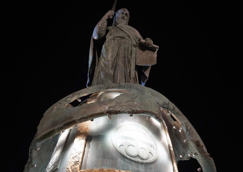 [FOTO] U Beogradu otkriven spomenik tvorcu srpske države Stefanu Nemanji