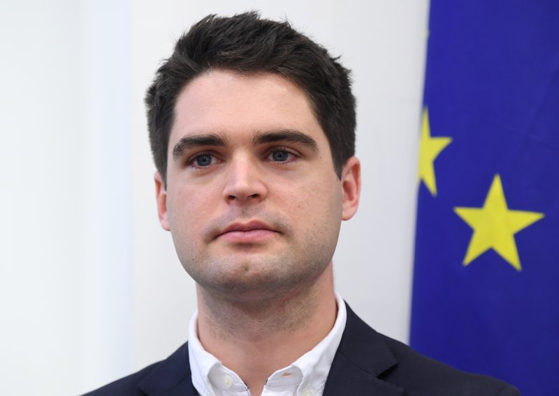 Najmlađi izvjestitelje u povijesti; hrvatski europarlamentarac Ressler izabran za glavnog pregovarača Parlamenta za proračun EU