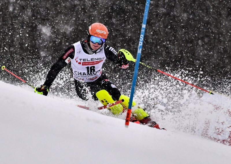 Sjajan dan za hrvatsko skijanje; Filip Zubčić i Matej Vidović izborili drugu slalomsku vožnju u francuskom Chamonixu