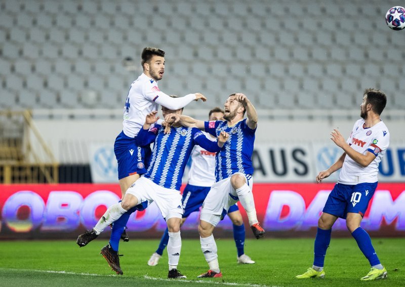 [VIDEO/FOTO] Iskrene riječi Hajdukovog trenera: Lokomotiva je zasluženo slavila, očitala nam je lekciju