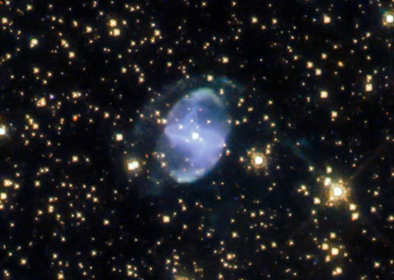 Hubble je snimio impresivan prizor: Pogledajte planetnu maglicu koja se širi međuzvjezdanim prostorom