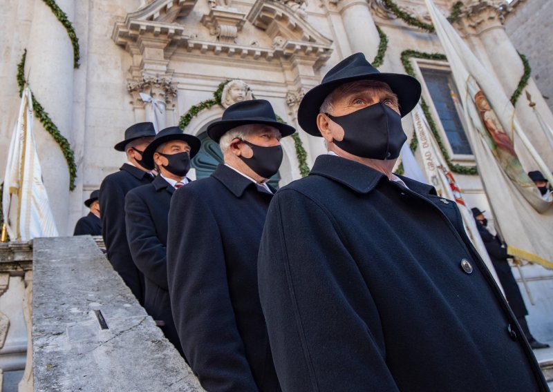 [FOTO] Ovako izgleda otvorenje Feste svetog Vlaha pod epidemiološkim mjerama