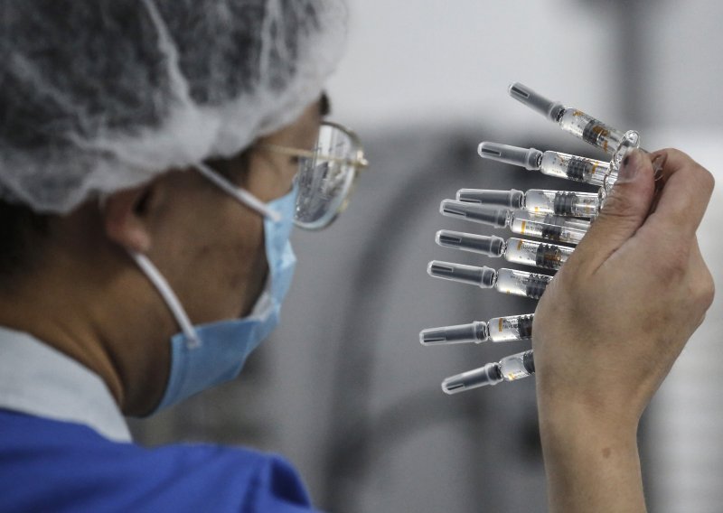 Krenulo je: Stranci će lakše u Kinu ako su cijepljeni kineskim cijepivom