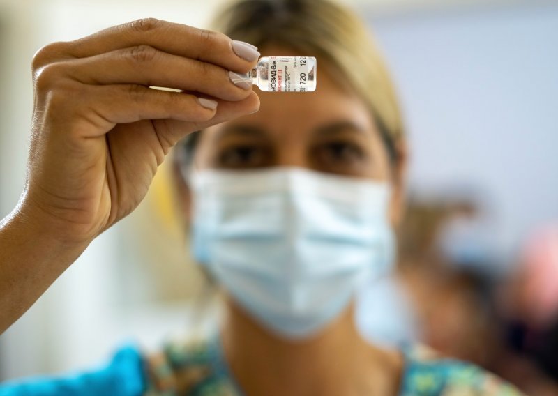 Mađarska dosad dala milijun cjepiva protiv covida-19