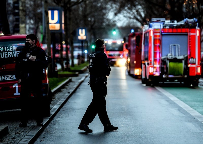 Planuo centar za tražitelje azila u Berlinu, ima mnogo ozlijeđenih