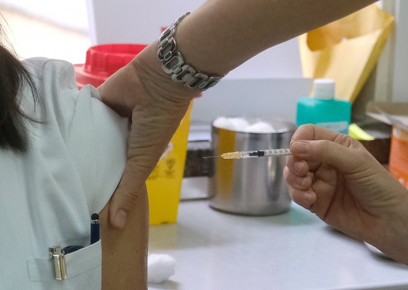 Pomak u novom istraživanju: Evo koliko bi se Hrvata cijepilo i koje cjepivo preferiraju