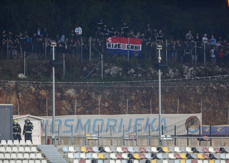 [VIDEO/FOTO] Nogometašima Rijeke dan uoči derbija dolaze najdraži gosti, s jasnom porukom: Sudačka mafija ne može raditi s Rijekom kako joj se naredi...