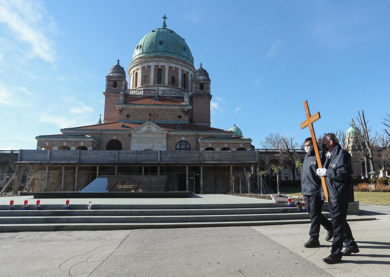 Brutalno skupi pogrebi u Zagrebu ipak će pojeftiniti nakon pobune pogrebnika, doznajemo detalje