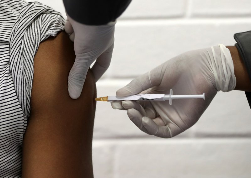 Južnoafrička Republika preprodat će AstraZenecino cjepivo, spremni i na 'trampu' za drugo cjepivo