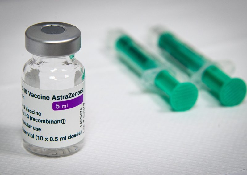 Njemačka odobrila cjepivo AstraZenece za starije od 65 godina