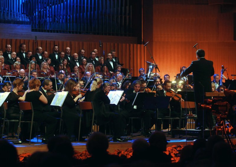 Zagrebačka filharmonija i maestro Ivan Repušić u petak u Tvornici kulture