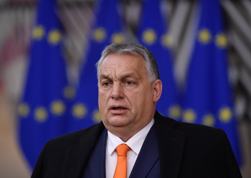 Orban cijepljen kineskim cjepivom, Mađarska ubrzava program cijepljenja