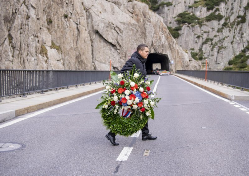 Rusija i Francuska pokapaju žrtve 200 godina nakon Napoleonova poraza