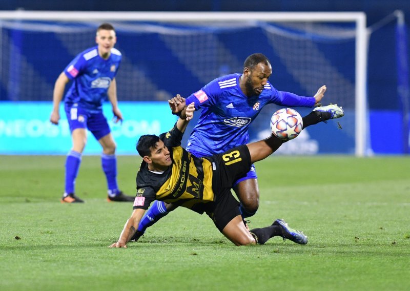 [VIDEO/FOTO] Veliki derbi odlučila katastrofalna pogreška; Dinamo obranio prvo mjesto HT Prve lige, a Osijeku nije pomogao ni igrač više