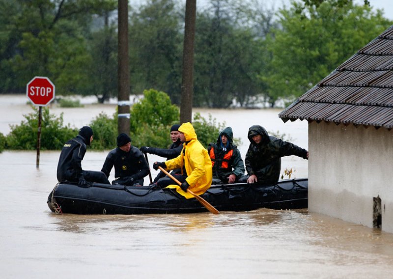 Poplave: Srbija zahvaljuje Hrvatskoj na solidarnosti
