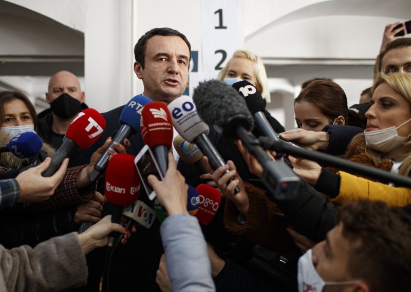 Samoodređenju 48 posto glasova na kosovskim izborima, oglasio se i Vučić