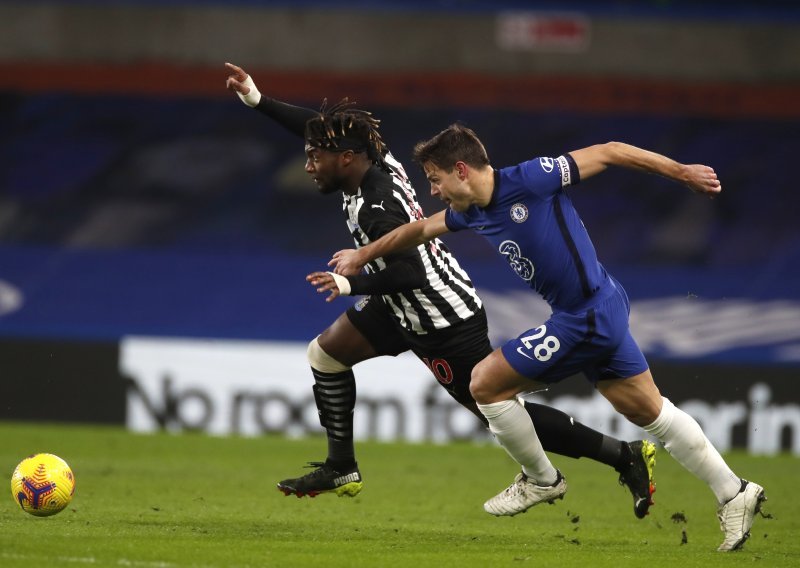 [FOTO] Chelsea upisao petu pobjedu u nizu, slavio i West Ham pa je Liverpool pao na šestu poziciju u Premiershipu