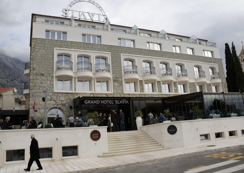 U Baškoj Vodi otvoren Grand hotel Slavija