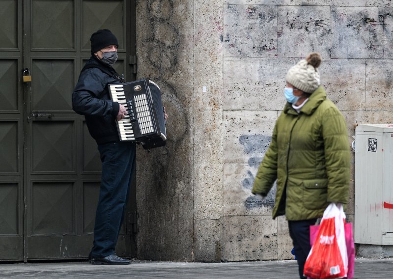 Jučer posao, natječaj, upis... preko veze, danas cjepivo: Kakve veze ima cijepljenje preko reda s ortačkim kapitalizmom i glibom u kojem je zapela Hrvatska