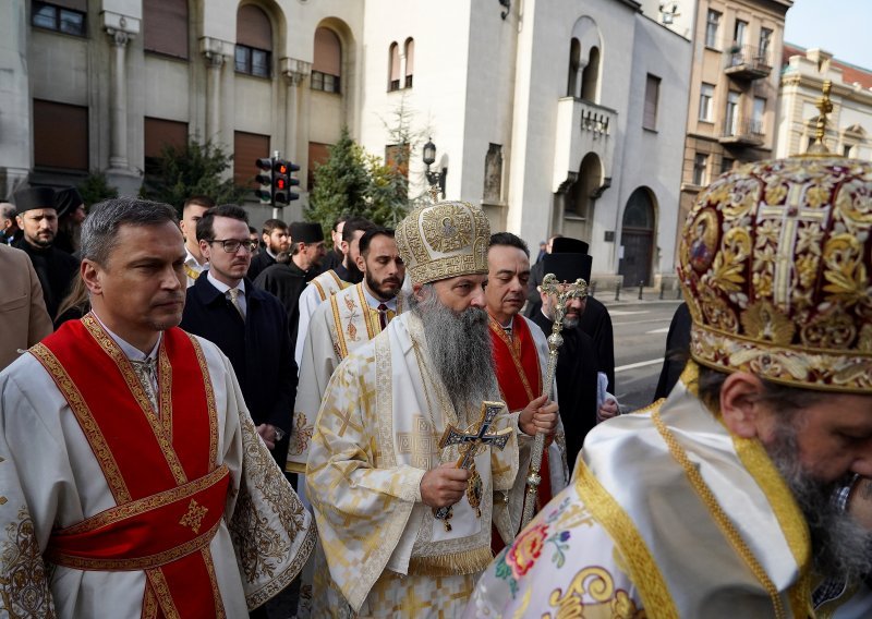 [FOTO] U Beogradu počelo ustoličenje patrijarha Porfirija, slijedi i ceremonija na Kosovu