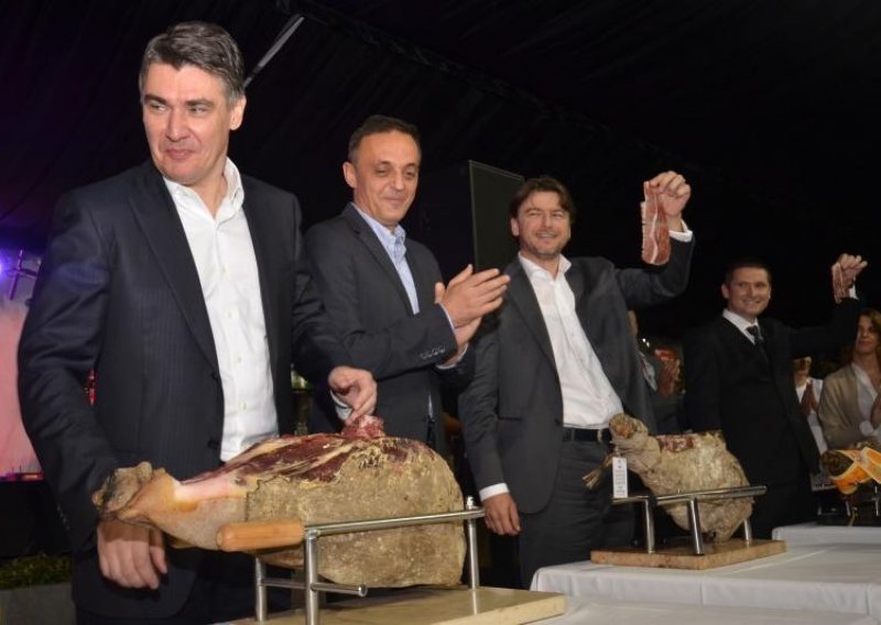 Milanović i ministri omastili brk u Istri
