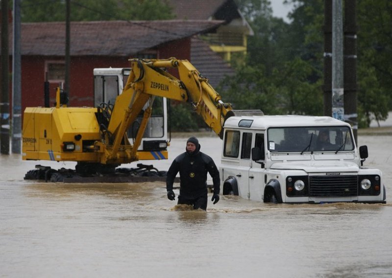 Poplave u BIH u 24 sata odnijele pet života