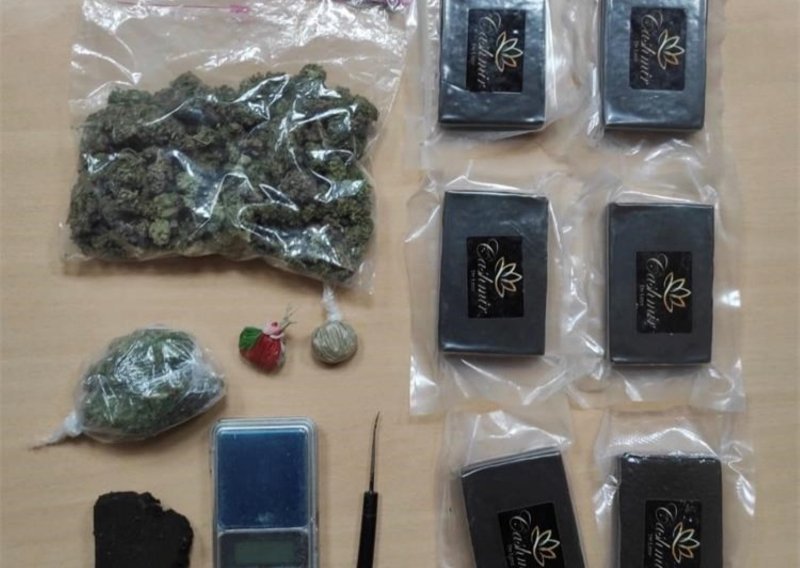 Splitskoj policiji dolijao diler, zaplijenili više od 2,5 kilograma marihuane